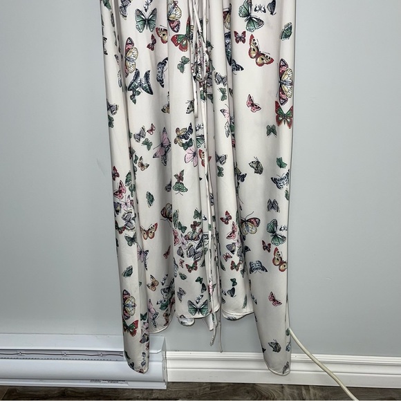 Josa Tulum Dress One Size‎ Fits Most Ivory Butterfly Print Beach  Cover V-neck - Picture 12 of 12